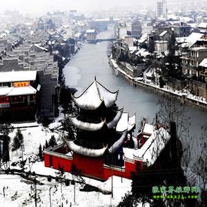 單獨成團P線：（民俗風情之旅）張家界、芙蓉鎮、德夯大峽谷、乾州城、鳳凰五日游